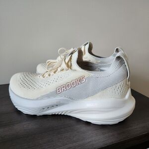 Womens Brooks Glycerin 22 Stealthfit Running Shoe Size 6.5